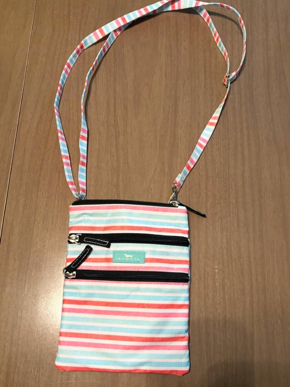 SCOUT Purse Women’s Shoulder Bag Crossbody Tote Colorful Pattern Lightweight